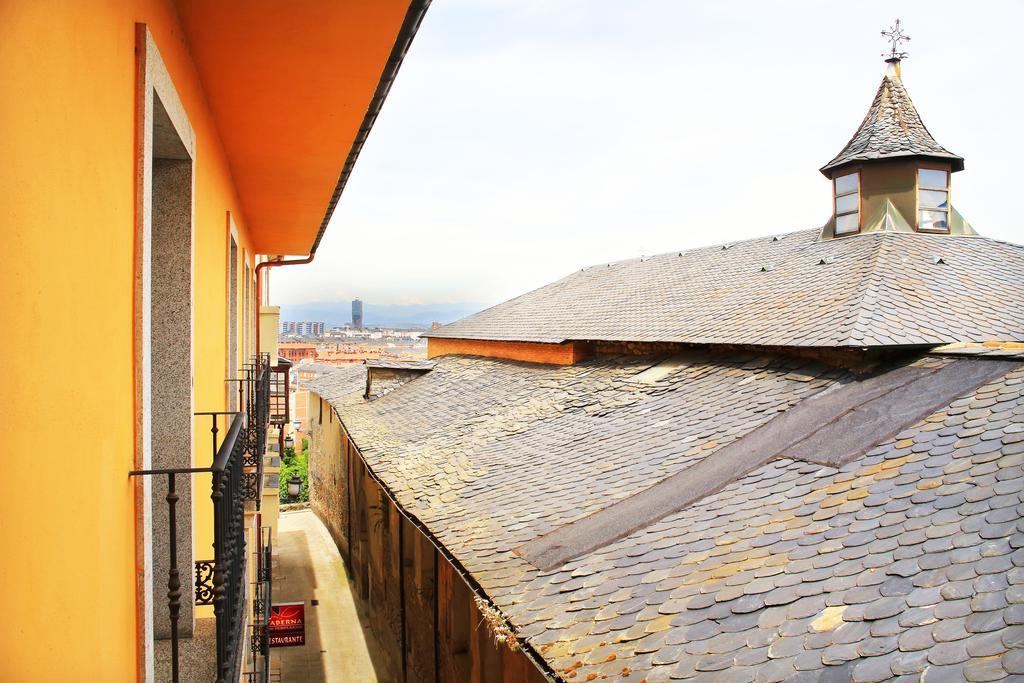 Hotel Los Templarios Ponferrada Ngoại thất bức ảnh