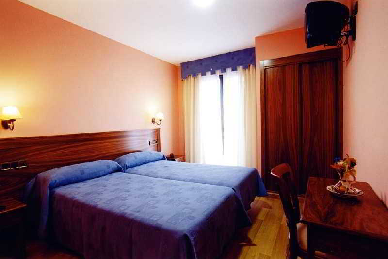 Hotel Los Templarios Ponferrada Ngoại thất bức ảnh