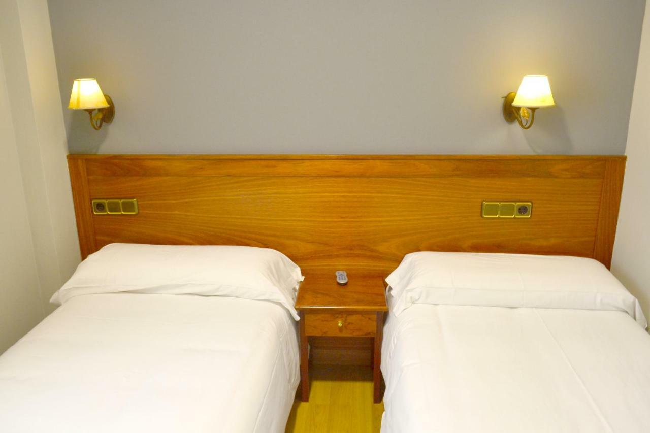 Hotel Los Templarios Ponferrada Ngoại thất bức ảnh